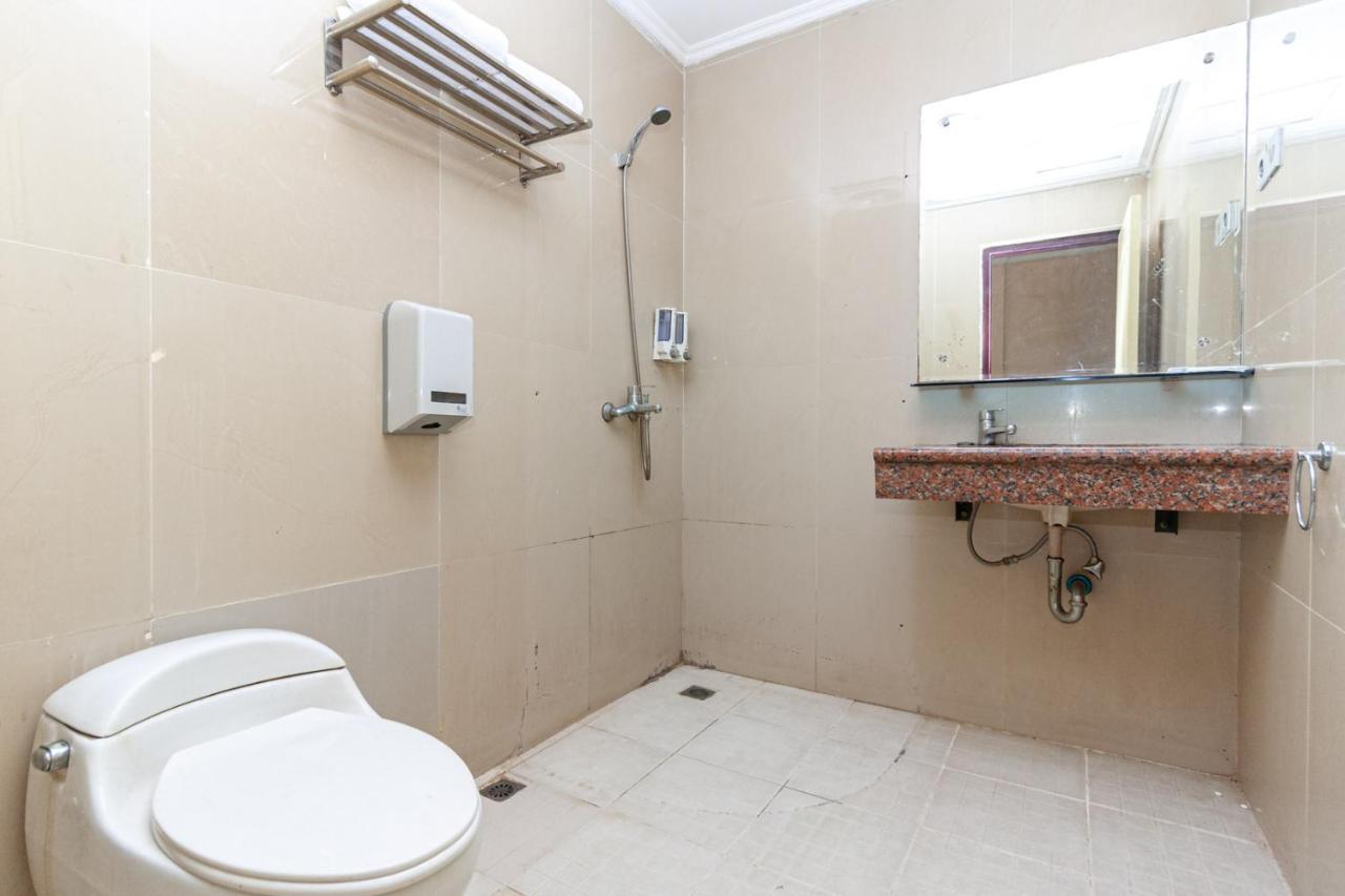 Reddoorz Premium At Hotel Ratu Residence Paalmerah Экстерьер фото
